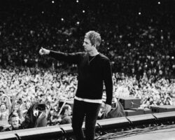 La guitare de Noel Gallagher d'Oasis '(What's The Story) Morning Glory ?' séances à mettre aux enchères