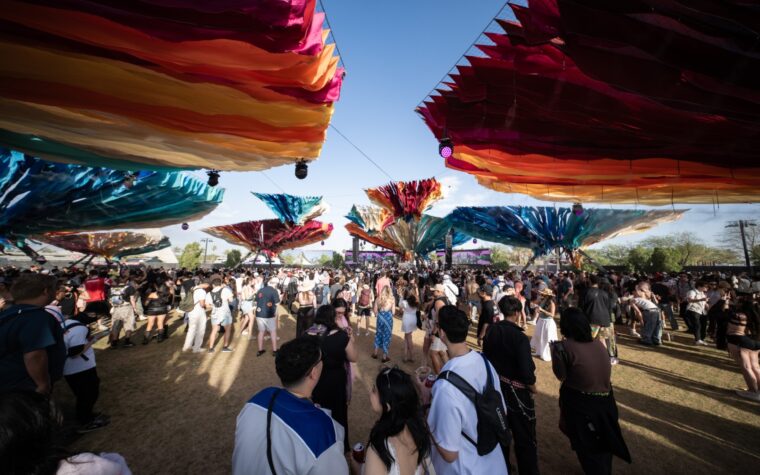 La scène Do LaB de Coachella aurait été fermée après la chute d'un orateur et un festivalier blessé La scène Do LaB de Coachella aurait été fermée après la chute d'un orateur et un festivalier blessé