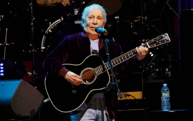 Regardez Paul Simon jouer « Something So Right » pour la première fois en 33 ans dans « Colbert » Regardez Paul Simon jouer « Something So Right » pour la première fois en 33 ans dans « Colbert »