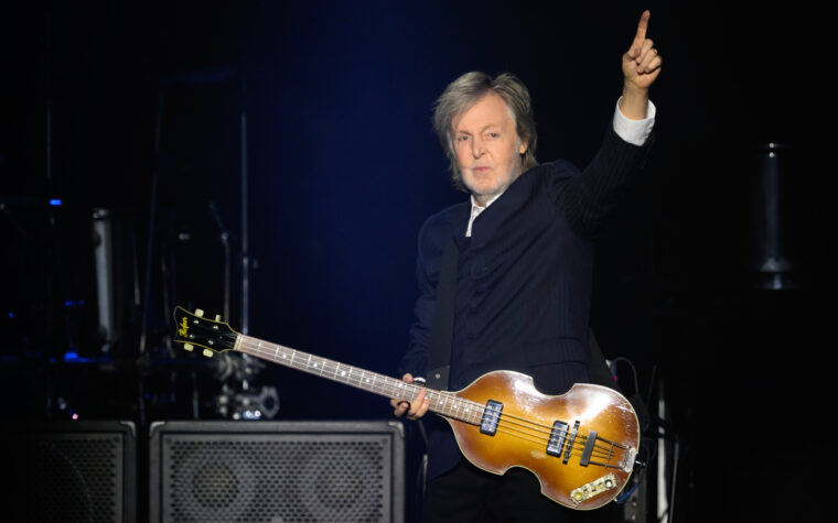 Les plans de jardin de Paul McCartney élagués par un voisin « suspect » de ses arbres dans une rangée du conseil Les plans de jardin de Paul McCartney élagués par un voisin « suspect » de ses arbres dans une rangée du conseil