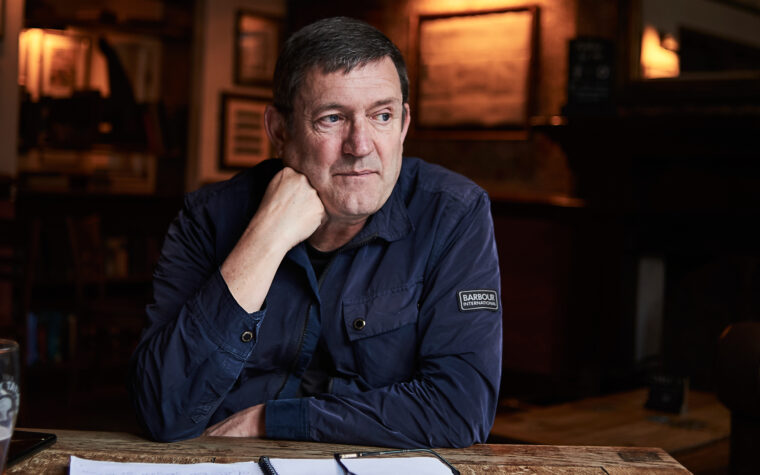 Paul Heaton annonce un nouvel album 'Jenius' produit par Ian Broudie et une tournée des arènes au Royaume-Uni soutenue par The Lightning Seeds Paul Heaton annonce un nouvel album 'Jenius' produit par Ian Broudie et une tournée des arènes au Royaume-Uni soutenue par The Lightning Seeds
