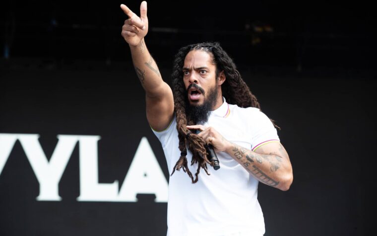 Le festival Shindig, dirigé par Bob Vylan, a une licence en cours de révision en raison de problèmes de « désordre et de sécurité publique » Le festival Shindig, dirigé par Bob Vylan, a une licence en cours de révision en raison de problèmes de « désordre et de sécurité publique »