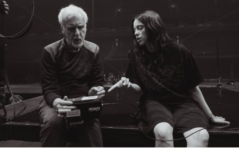 Les fans de Billie Eilish se bousculent lors des projections de cinéma pour un nouveau film de concert Les fans de Billie Eilish se bousculent lors des projections de cinéma pour un nouveau film de concert