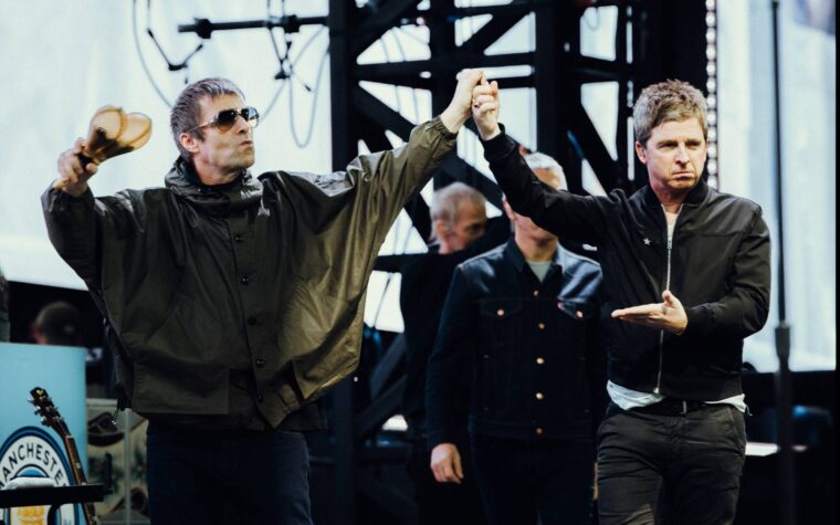 Noel et Liam Gallagher, Paul McCartney et la famille Eavis parmi les noms les plus riches de la musique dans la liste riche du Sunday Times Noel et Liam Gallagher, Paul McCartney et la famille Eavis parmi les noms les plus riches de la musique dans la liste riche du Sunday Times