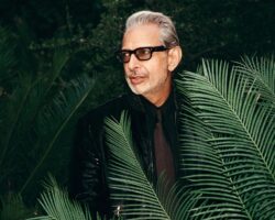 Jeff Goldblum : "Je flottais dans les airs en chantant avec Ariana Grande et Cynthia Erivo"