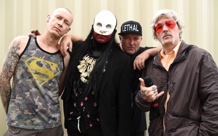 Wes Borland de Limp Bizkit toujours « très ému » par la mort de Sam Rivers : « Nous avons perdu un morceau de notre ADN » Wes Borland de Limp Bizkit toujours « très ému » par la mort de Sam Rivers : « Nous avons perdu un morceau de notre ADN »