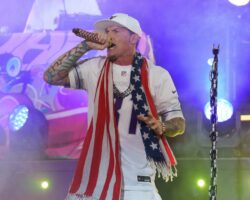 Le spectacle de Vanilla Ice au salon troublé Freedom 250 de Donald Trump a plu à la dernière minute