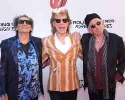 Les Rolling Stones annoncent un nouveau podcast officiel « Speaking In Tongues » avec Robert Smith de The Cure, Andrew Watt et plus