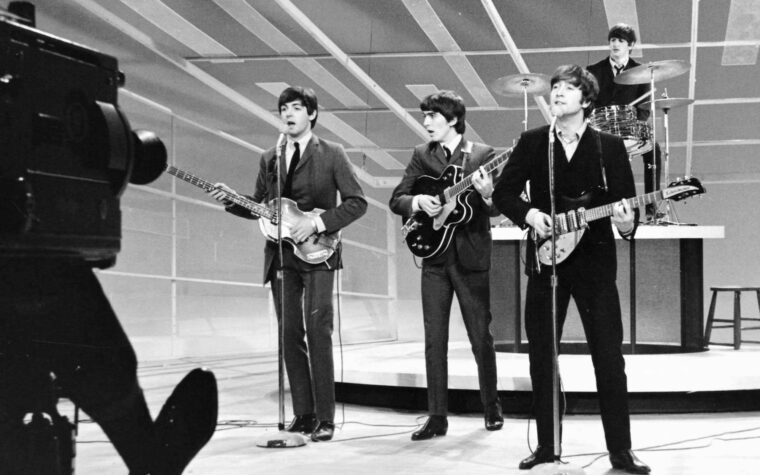 Les images manquantes de la performance « Top Of The Pops » des Beatles en 1964 retrouvées Les images manquantes de la performance « Top Of The Pops » des Beatles en 1964 retrouvées