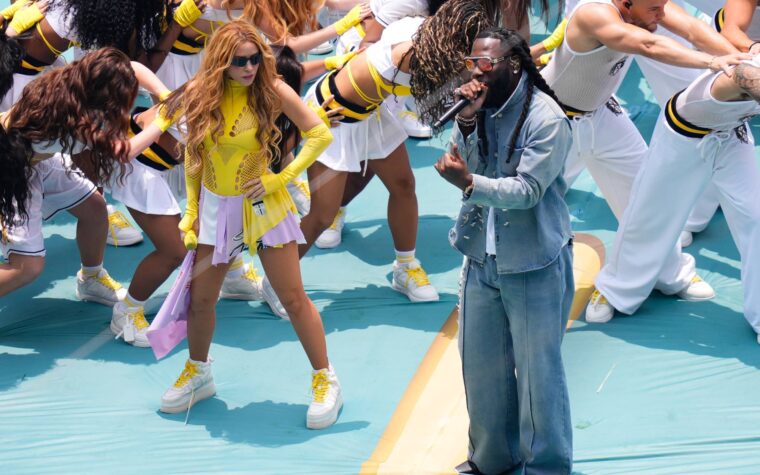 Regardez Shakira et Burna Boy en tête d'affiche de la cérémonie d'ouverture de la Coupe du Monde de la FIFA 2026 à Mexico