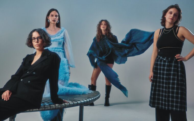 The Big Moon annonce un nouvel album « Forever » avec le single « Gravity » et une tournée au Royaume-Uni en 2026 The Big Moon annonce un nouvel album « Forever » avec le single « Gravity » et une tournée au Royaume-Uni en 2026