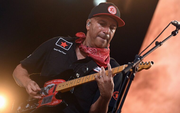 Tom Morello annule d'autres dates européennes après la réadmission à l'hôpital de sa mère de 102 ans Tom Morello annule d'autres dates européennes après la réadmission à l'hôpital de sa mère de 102 ans