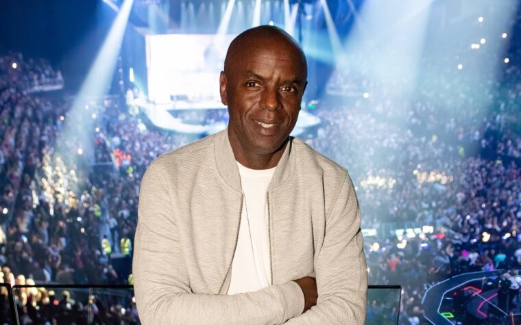 Trevor Nelson va faire une pause sur BBC Radio 2 pour des raisons médicales : « Je me concentre sur mon rétablissement » Trevor Nelson va faire une pause sur BBC Radio 2 pour des raisons médicales : « Je me concentre sur mon rétablissement »