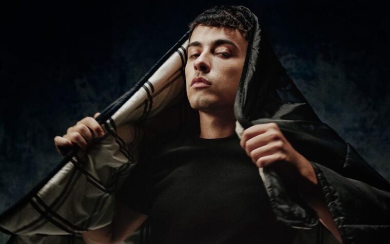 Le rap politiquement chargé de Trueno le met sur la voie du succès mondial Le rap politiquement chargé de Trueno le met sur la voie du succès mondial