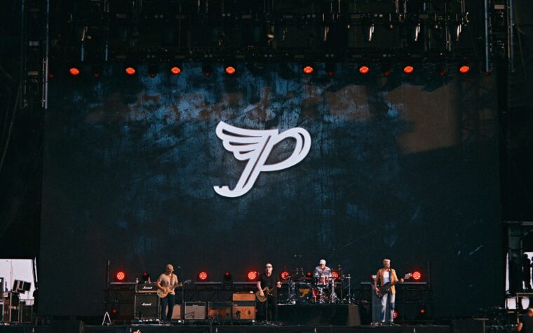 Les Pixies répondent à l'affirmation de Dave Grohl selon laquelle « Surfer Rosa » est « parfaite ». Les Pixies répondent à l'affirmation de Dave Grohl selon laquelle « Surfer Rosa » est « parfaite ».