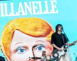 Villanelle parle de nouvelle musique et de grands projets pour 2027 : "Certains diront que nous sommes enfermés"