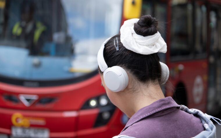 41% des Britanniques n'ont pas écouté un album complet depuis un an, selon un sondage 41% des Britanniques n'ont pas écouté un album complet depuis un an, selon un sondage