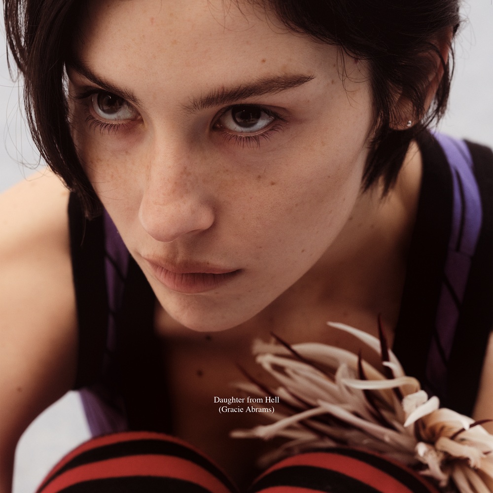 critique de la fille de l'enfer de gracie abrams