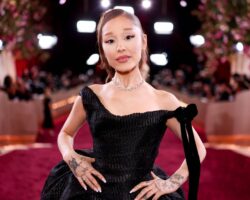 L'imitateur d'Ariana Grande partage le DM qu'elle a reçu du chanteur : "Tu es très belle comme TOI-MÊME"