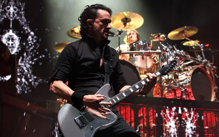 Le batteur de Gojira, Mario, se retire de la tournée américaine en raison de « problèmes de visa » – remplacé par un homme nommé Luigi Le batteur de Gojira, Mario, se retire de la tournée américaine en raison de « problèmes de visa » – remplacé par un homme nommé Luigi