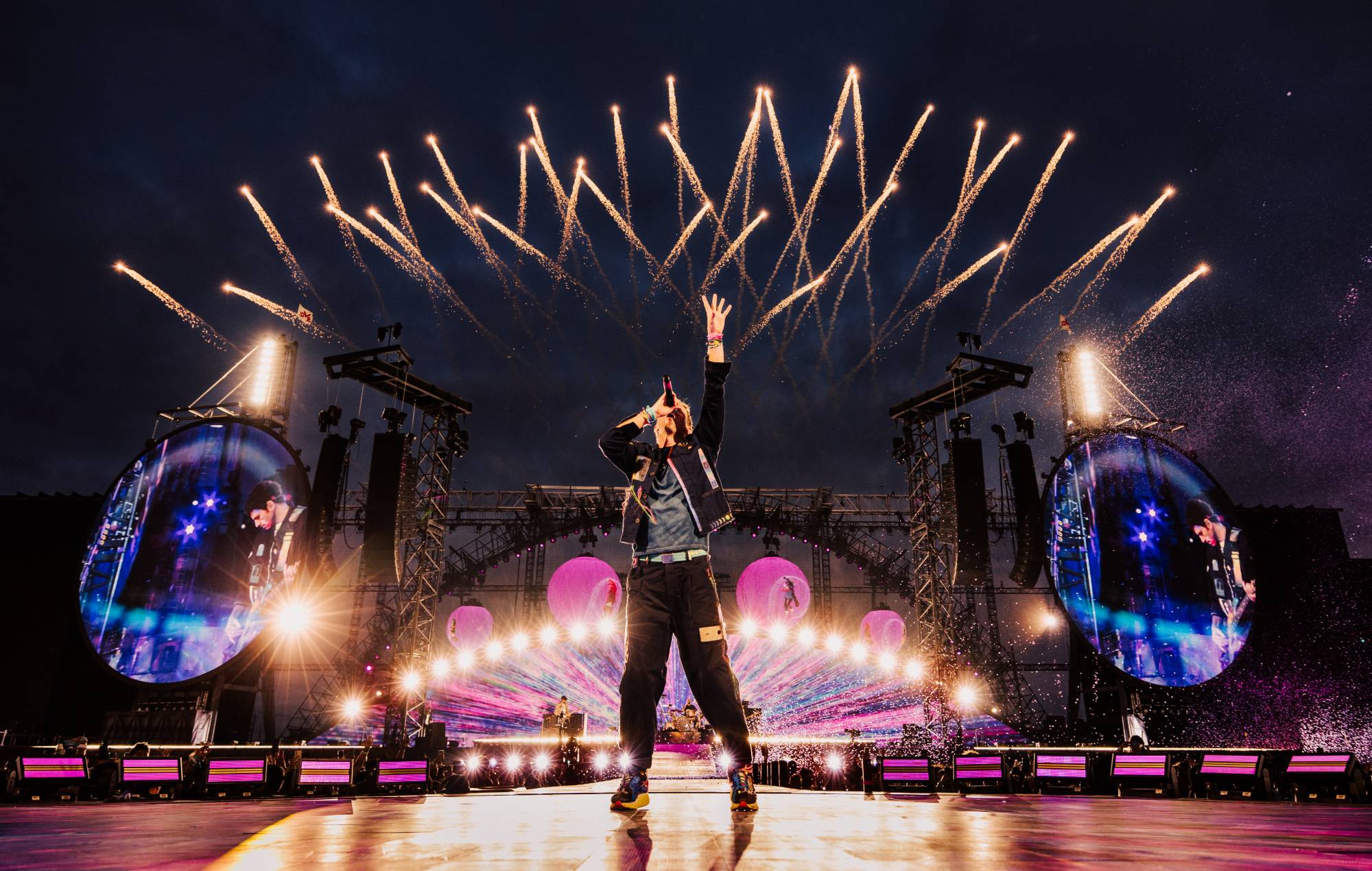 Coldplay live, 2025. Crédit : Anna Lee