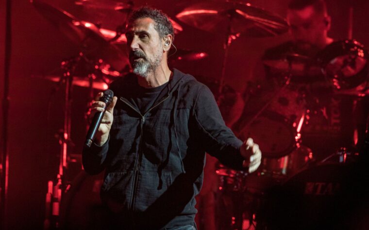 Serj Tankian de System Of A Down dit « allez vous faire foutre » au régime de Netanyahu pour « avoir utilisé notre histoire (arménienne), notre génocide, notre douleur à leur avantage politique » Serj Tankian de System Of A Down dit « allez vous faire foutre » au régime de Netanyahu pour « avoir utilisé notre histoire (arménienne), notre génocide, notre douleur à leur avantage politique »