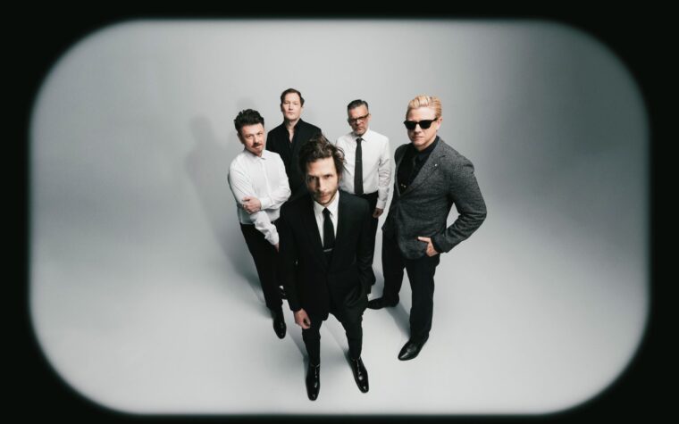 Interpol – Critique de « This Mirror Weighs A Ton » : leur meilleur album depuis « Antics » Interpol – Critique de « This Mirror Weighs A Ton » : leur meilleur album depuis « Antics »