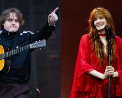 Lewis Capaldi fait un clin d'œil autodérision aux paroles de Florence + The Machine sur scène au festival Sziget