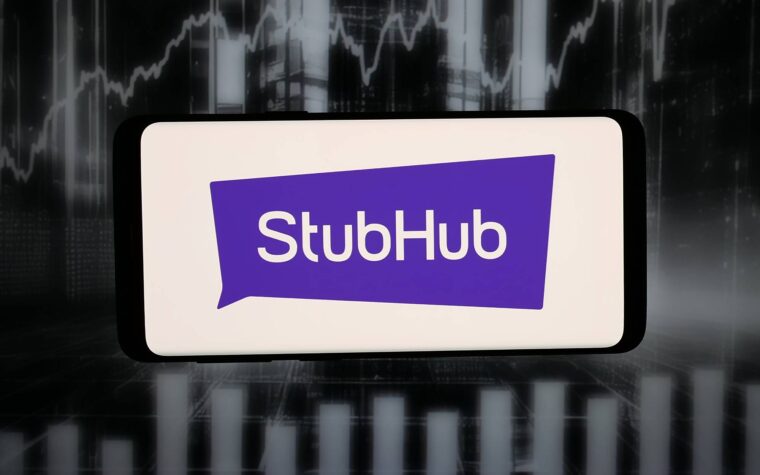 StubHub aurait dépensé des millions pour tenter de mettre un terme au projet de loi visant à plafonner les prix de revente des billets aux États-Unis. StubHub aurait dépensé des millions pour tenter de mettre un terme au projet de loi visant à plafonner les prix de revente des billets aux États-Unis.