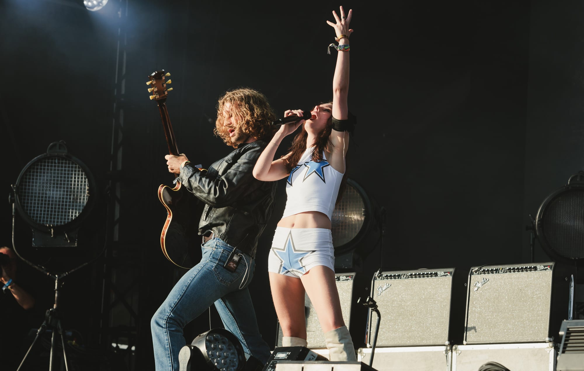 Wolf Alice en direct à Glastonbury 2025, photo d'Andy Ford