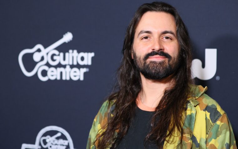 Jay Weinberg à propos de « la recherche d'une thérapie » après le licenciement de Slipknot : « C'était finalement comme si une porte s'ouvrait » Jay Weinberg à propos de « la recherche d'une thérapie » après le licenciement de Slipknot : « C'était finalement comme si une porte s'ouvrait »