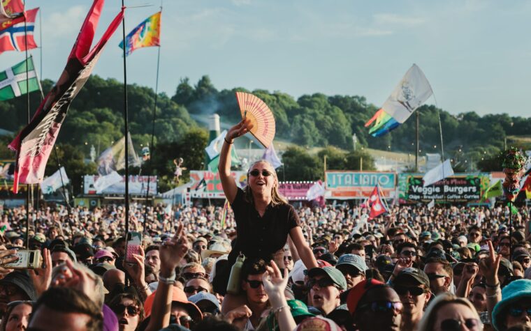 Les fans réagissent au prix des billets pour Glastonbury 2027 Les fans réagissent au prix des billets pour Glastonbury 2027