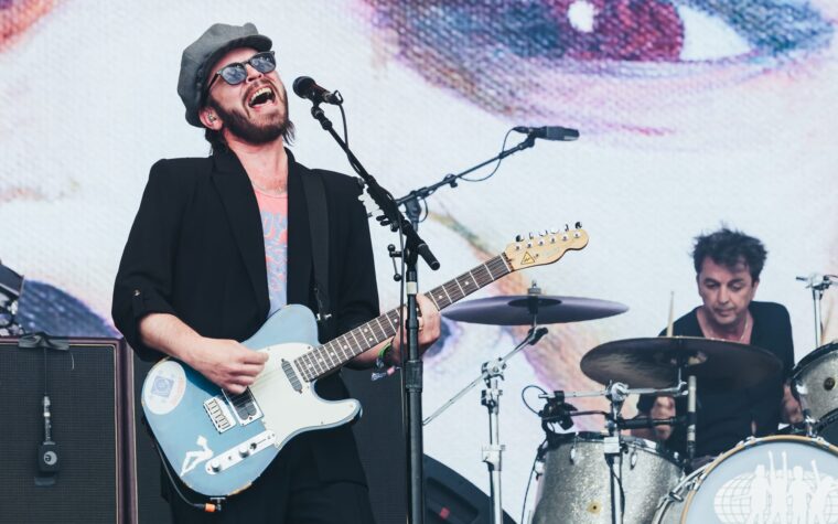Supergrass ajoute des dates supplémentaires à sa tournée britannique en 2027 en raison d'une demande phénoménale