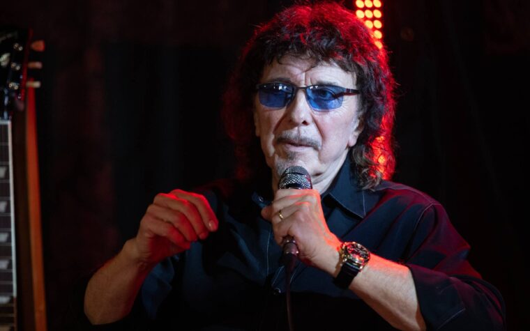 Tony Iommi explique pourquoi il a refusé l'opportunité de faire un dernier album de Black Sabbath avec le line-up original Tony Iommi explique pourquoi il a refusé l'opportunité de faire un dernier album de Black Sabbath avec le line-up original