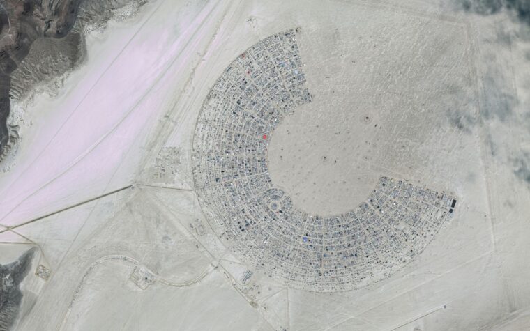 Un homme de 60 ans devient la troisième personne à mourir au Burning Man 2026 Un homme de 60 ans devient la troisième personne à mourir au Burning Man 2026