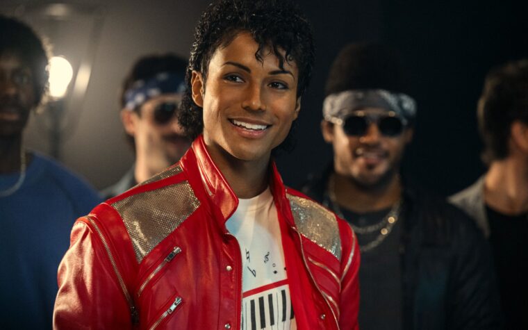 Jaafar Jackson sur les scènes « coupées » de « Michael » qui abordaient les allégations de maltraitance d'enfants Jaafar Jackson sur les scènes « coupées » de « Michael » qui abordaient les allégations de maltraitance d'enfants