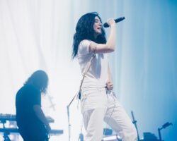 Lorde live at Glastonbury 2025. Credit: Derek Bremner for NME