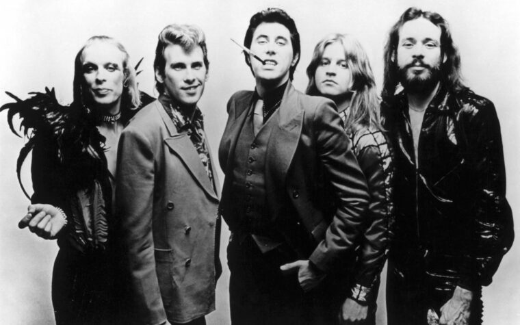 Roxy Music partage une démo inédite de « Pyjamarama » de la réédition étendue de « For Your Pleasure » Roxy Music partage une démo inédite de « Pyjamarama » de la réédition étendue de « For Your Pleasure »
